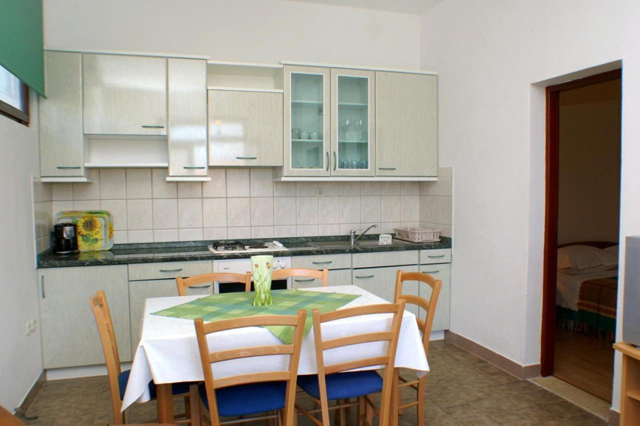 Apartments By The Sea Arbanija, Ciovo - 4320 Trogir Exterior foto